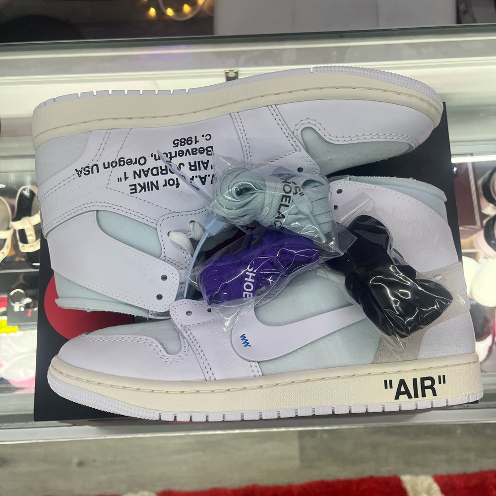 Air Jordan 1 Retro High Alaska  Sneakers